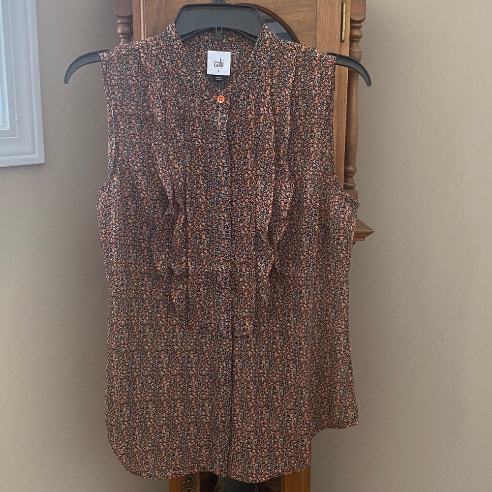 Cabi Tux Ruffle Top size Small - Picture 6 of 11